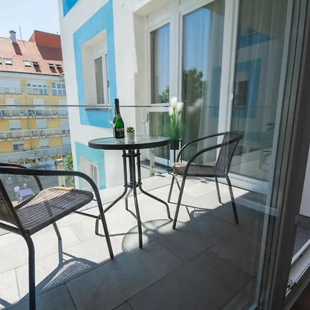 ábraapartman Appartamento